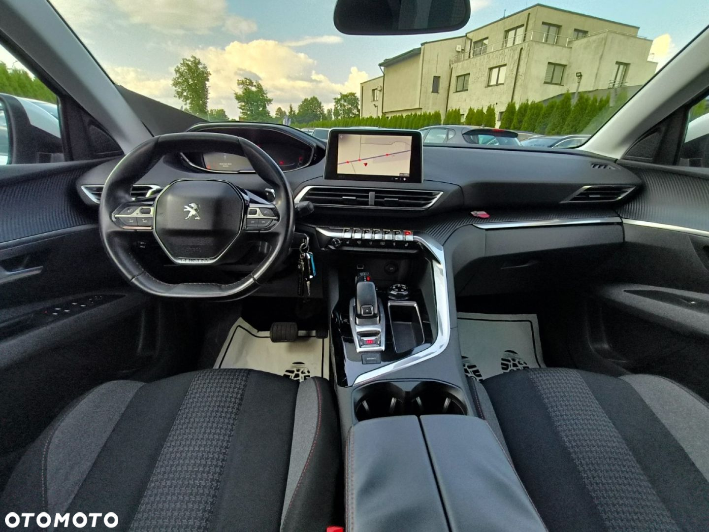 Peugeot 5008 - 8