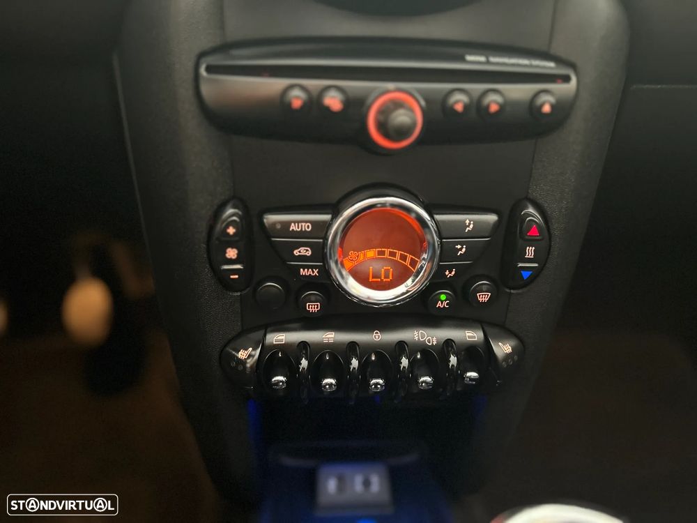MINI Cabrio Cooper D Highgate - 31