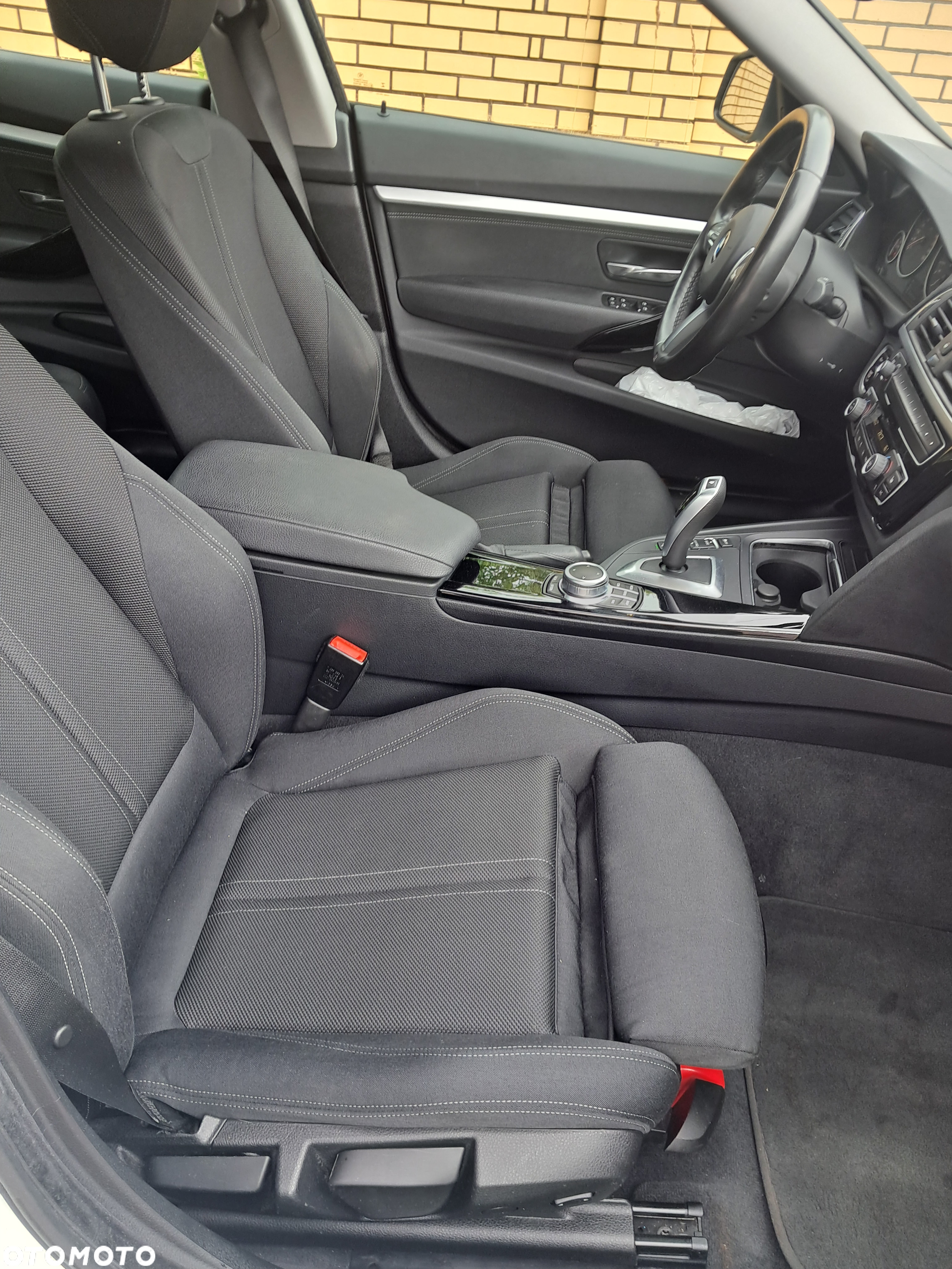 BMW Seria 3 320d Sport Line - 17