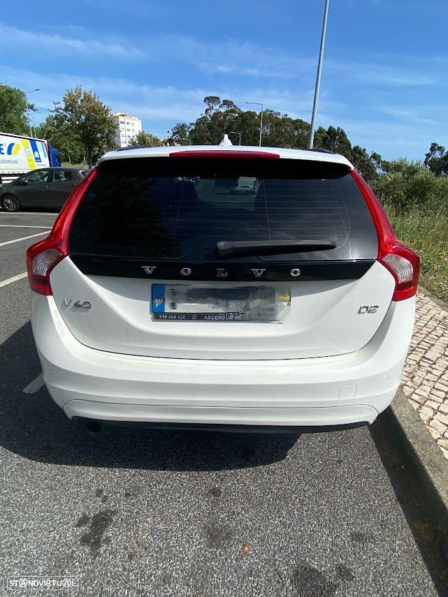 Volvo V60 1.6 D2 Drive Momentum Start/Stop - 7
