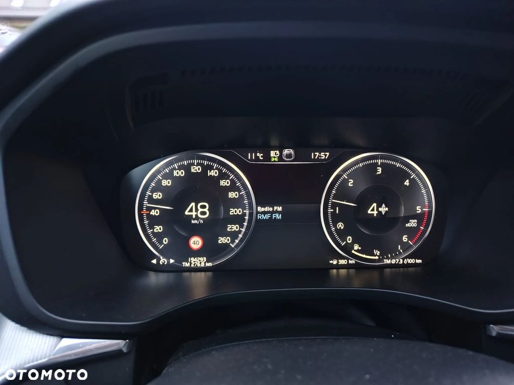 Volvo XC 60 D3 Drive-E R-Design Momentum - 34