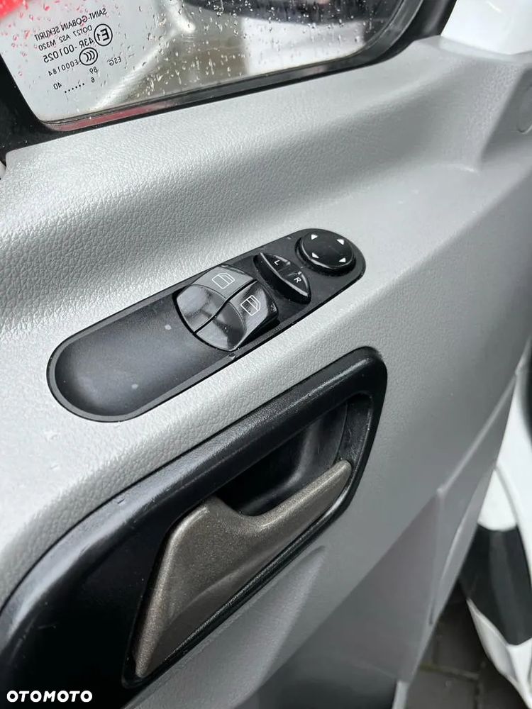 Mercedes-Benz Sprinter - 8