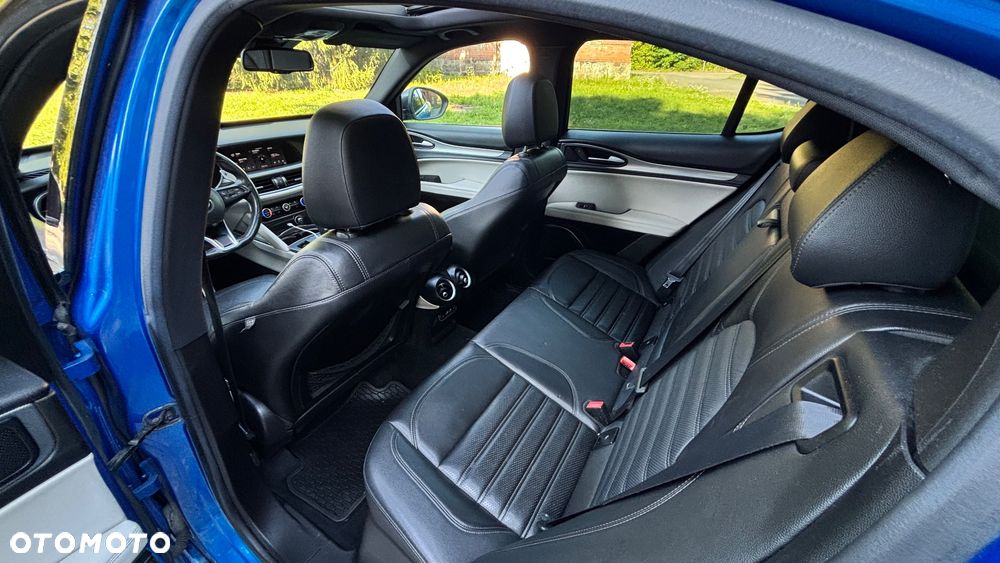 Alfa Romeo Stelvio 2.0 Turbo TI Q4 - 11