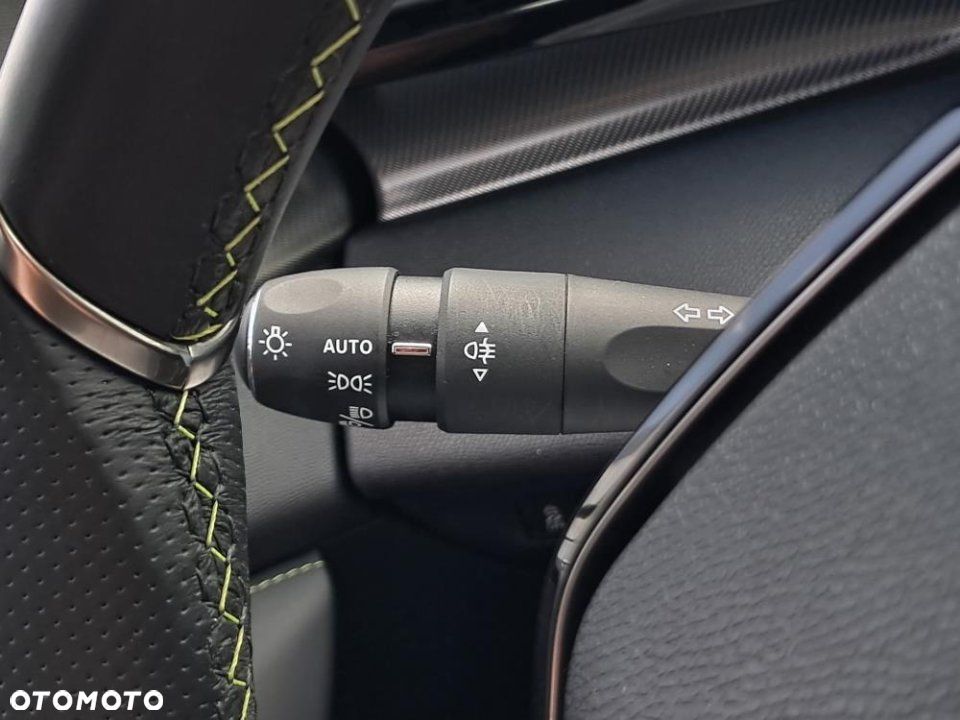 Peugeot 308 - 25