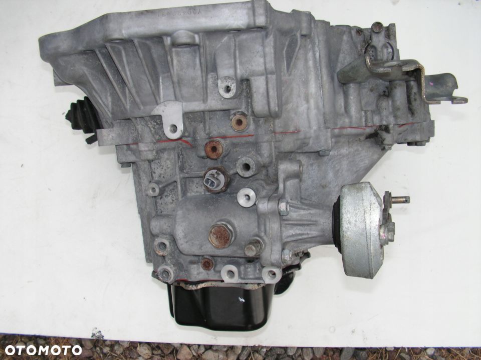 COROLLA E12 1,4 VVT-I SKRZYNIA BIEGÓW IDEALNA - 4