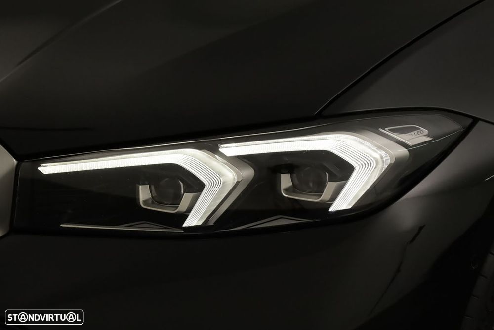 BMW 330 e Edição Desportiva M Auto - 6