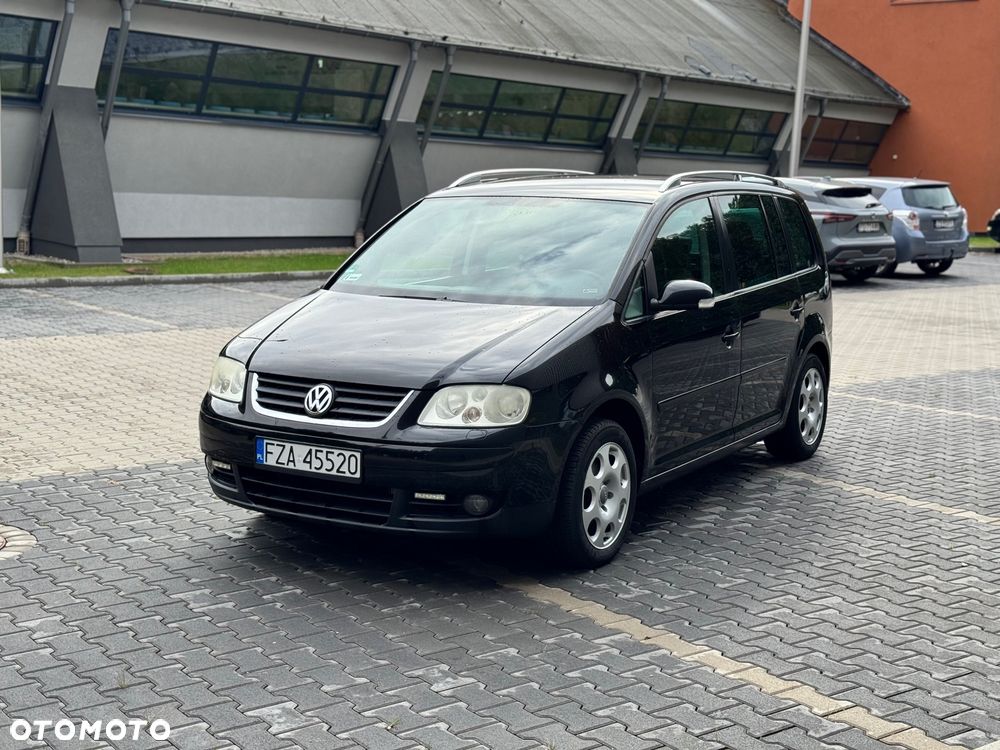 Volkswagen Touran 2.0 TDI Highline - 2