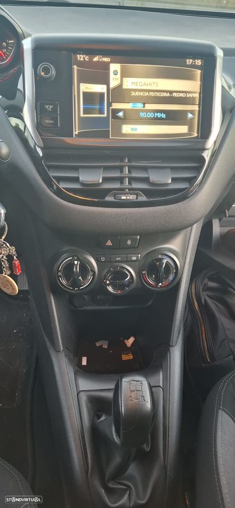 Peugeot 208 1.2 PureTech Active - 2