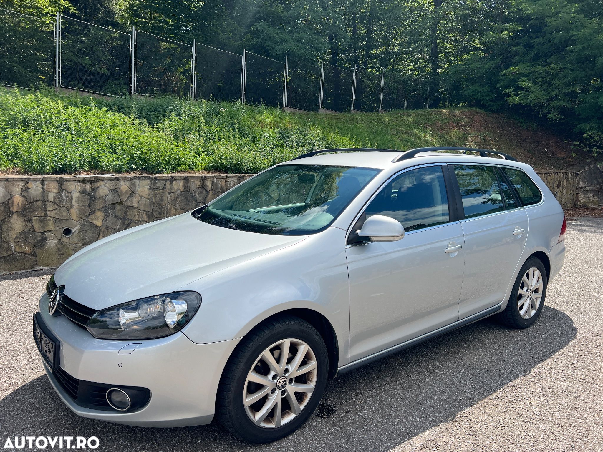 Volkswagen Golf 1.6 TDI BlueMotion Technology DSG Comfortline - 1