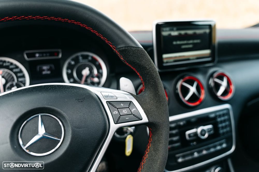 Mercedes-Benz A 45 AMG 4-Matic - 27