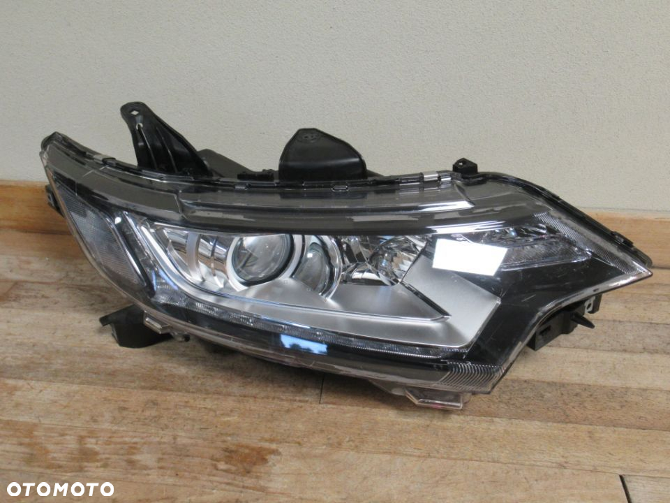 LAMPA PRZEDNIA PRZÓD PRAWA MITSUBISHI OUTLANDER III LIFT 2015- - 8