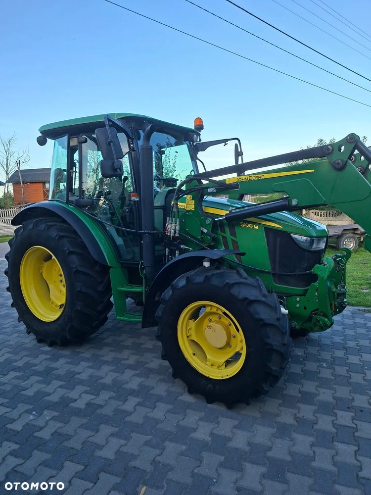 John Deere 5100m - 2