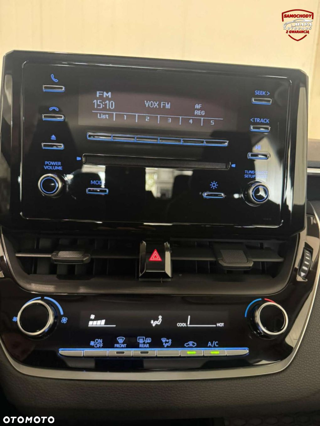 Toyota Corolla - 23