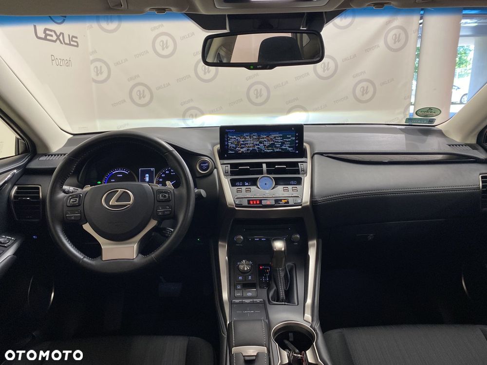 Lexus NX 300h Business Edition AWD - 10