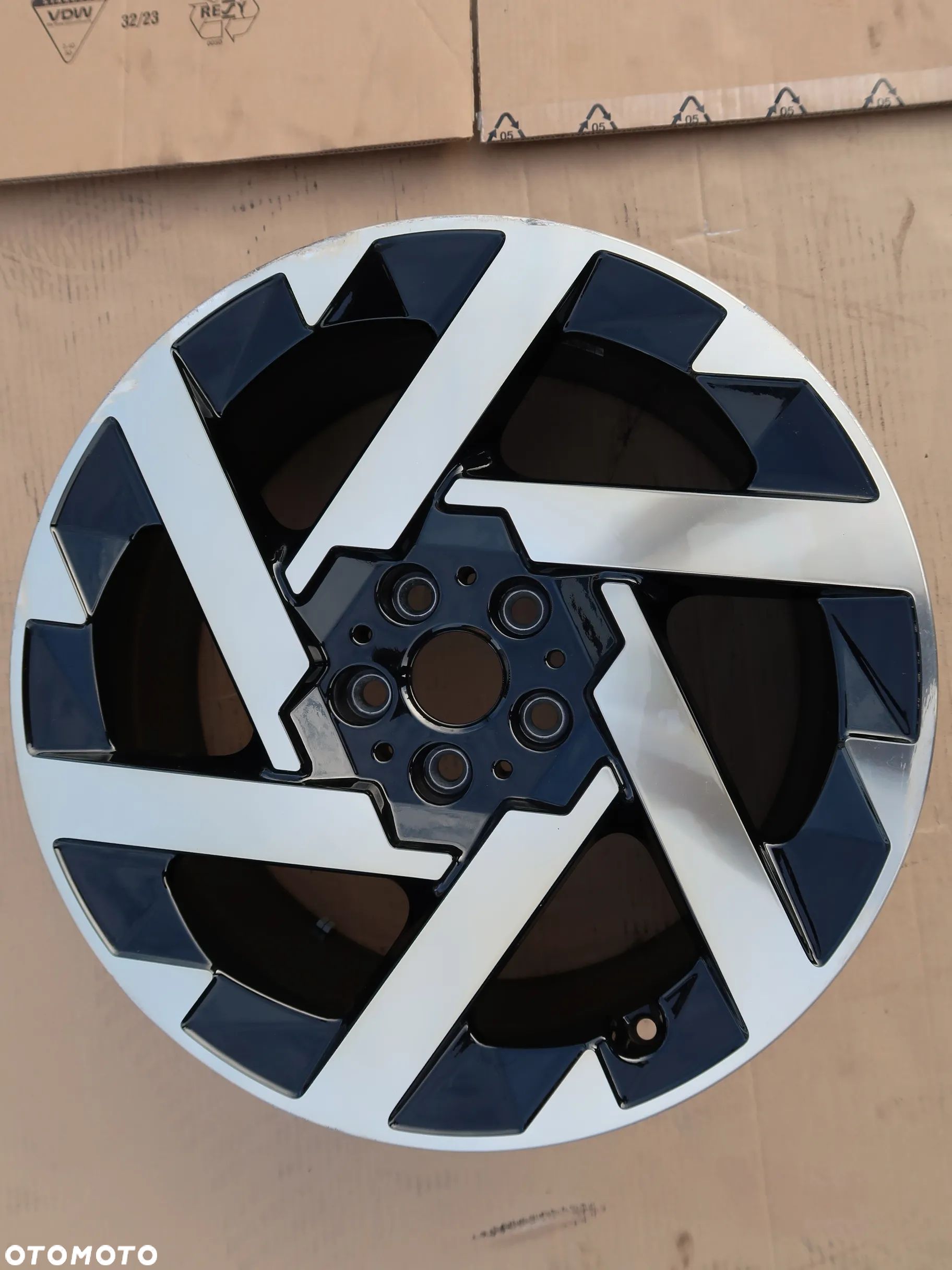 433 Felga Mini Cooper 5A269E5 8x19et46 - 1