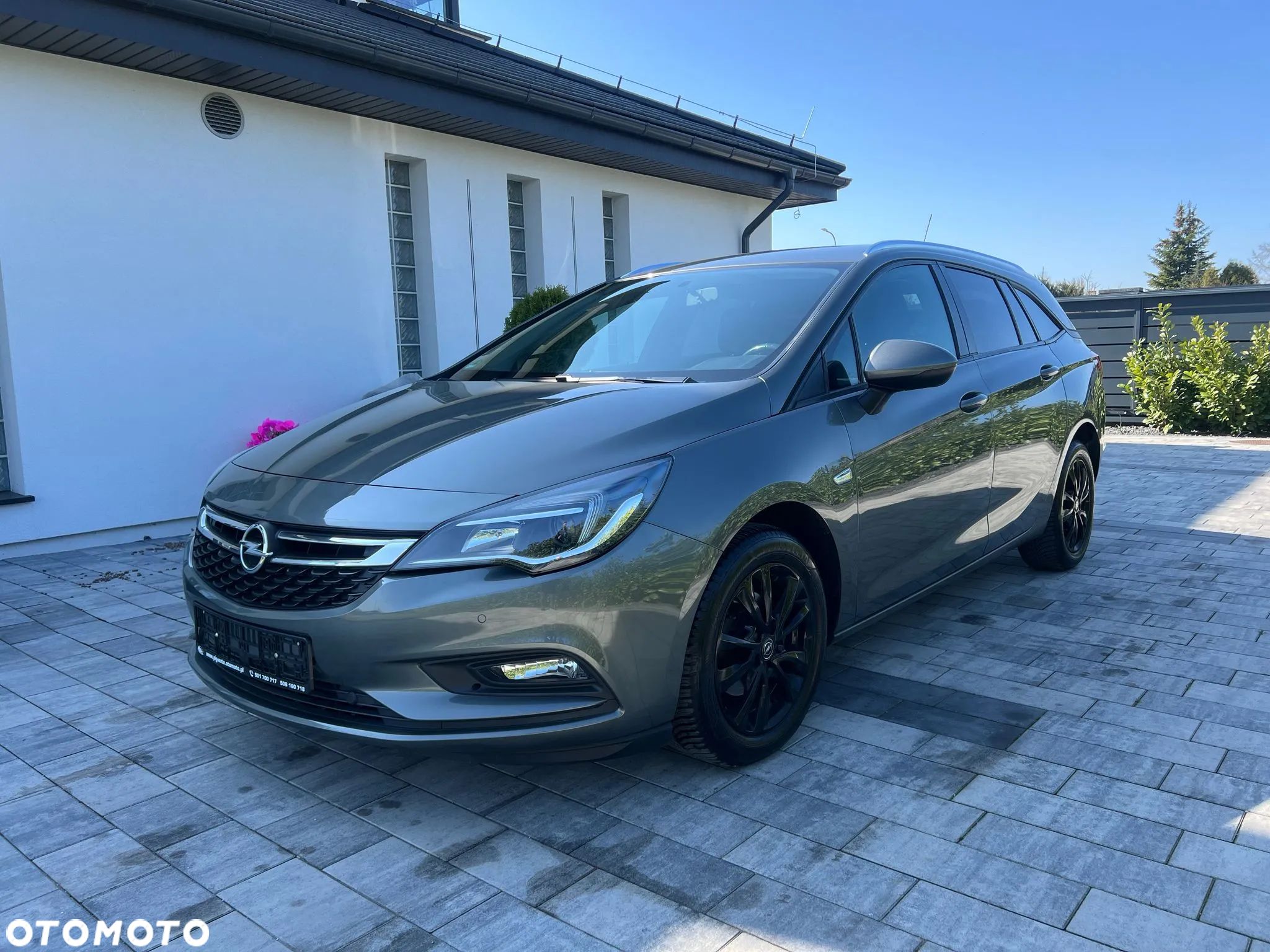 Opel Astra 1.6 D (CDTI) Edition - 1