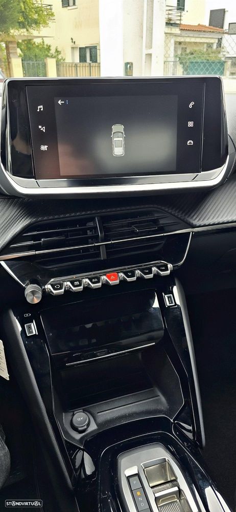 Peugeot 2008 1.5 BlueHDi Allure Pack EAT8 - 13