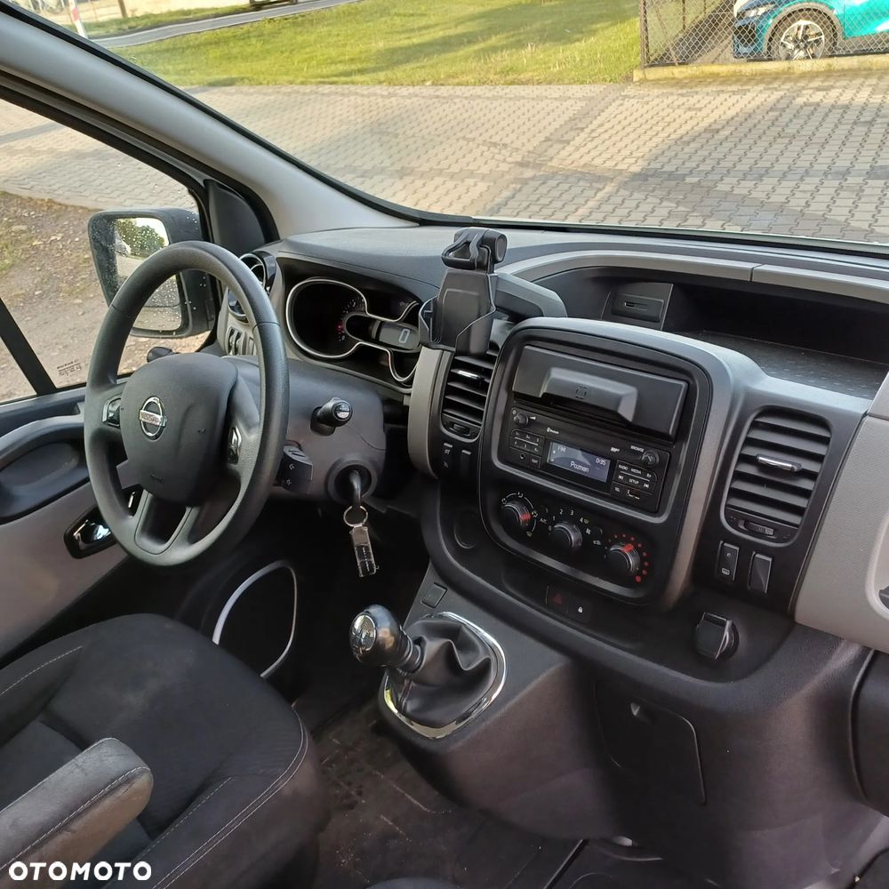 Renault Trafic - 16