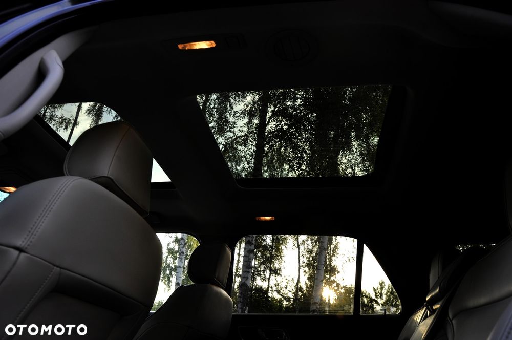 Ford Explorer - 35