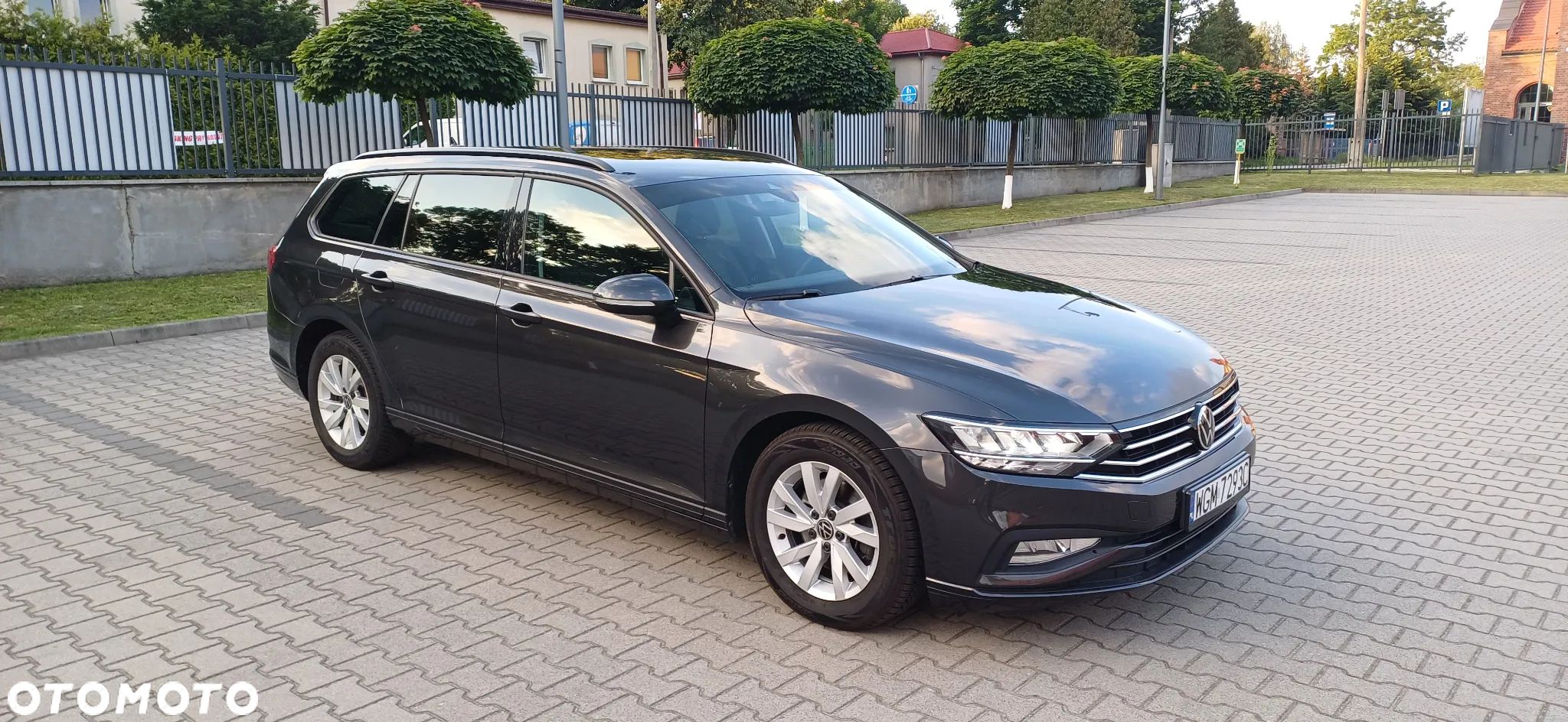 Volkswagen Passat 1.5 TSI EVO Business DSG - 1