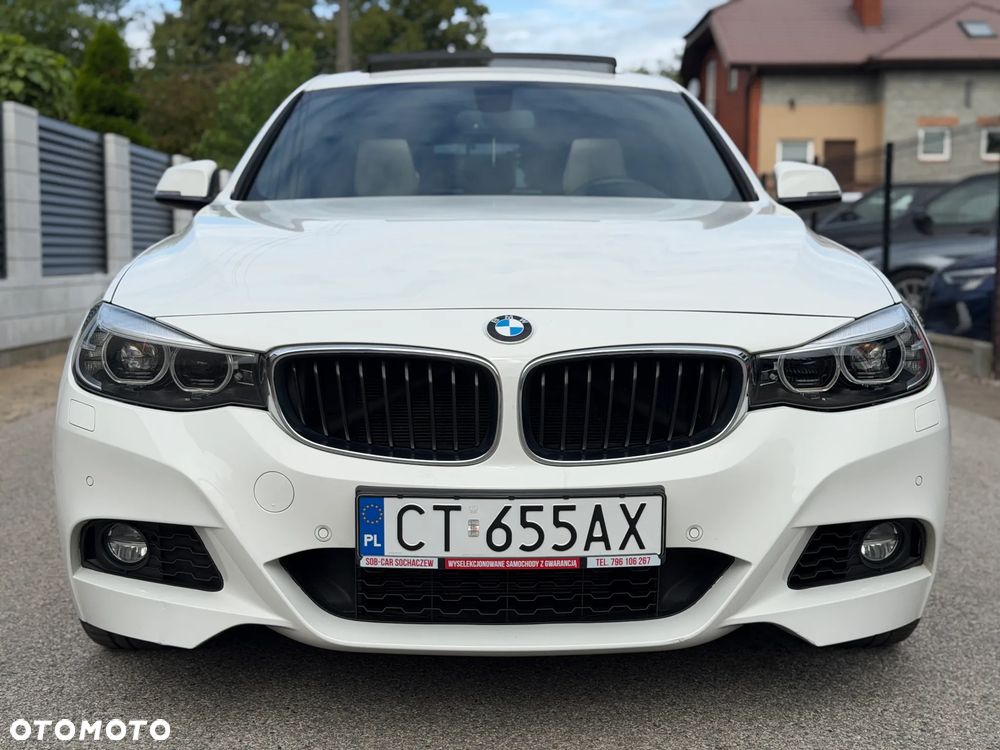 BMW 3GT 330i xDrive M Sport - 2