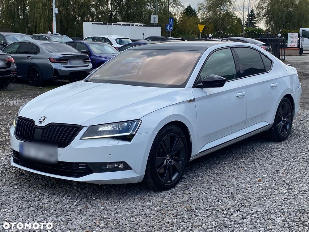 Skoda Superb 2.0 TDI Sportline DSG - 5