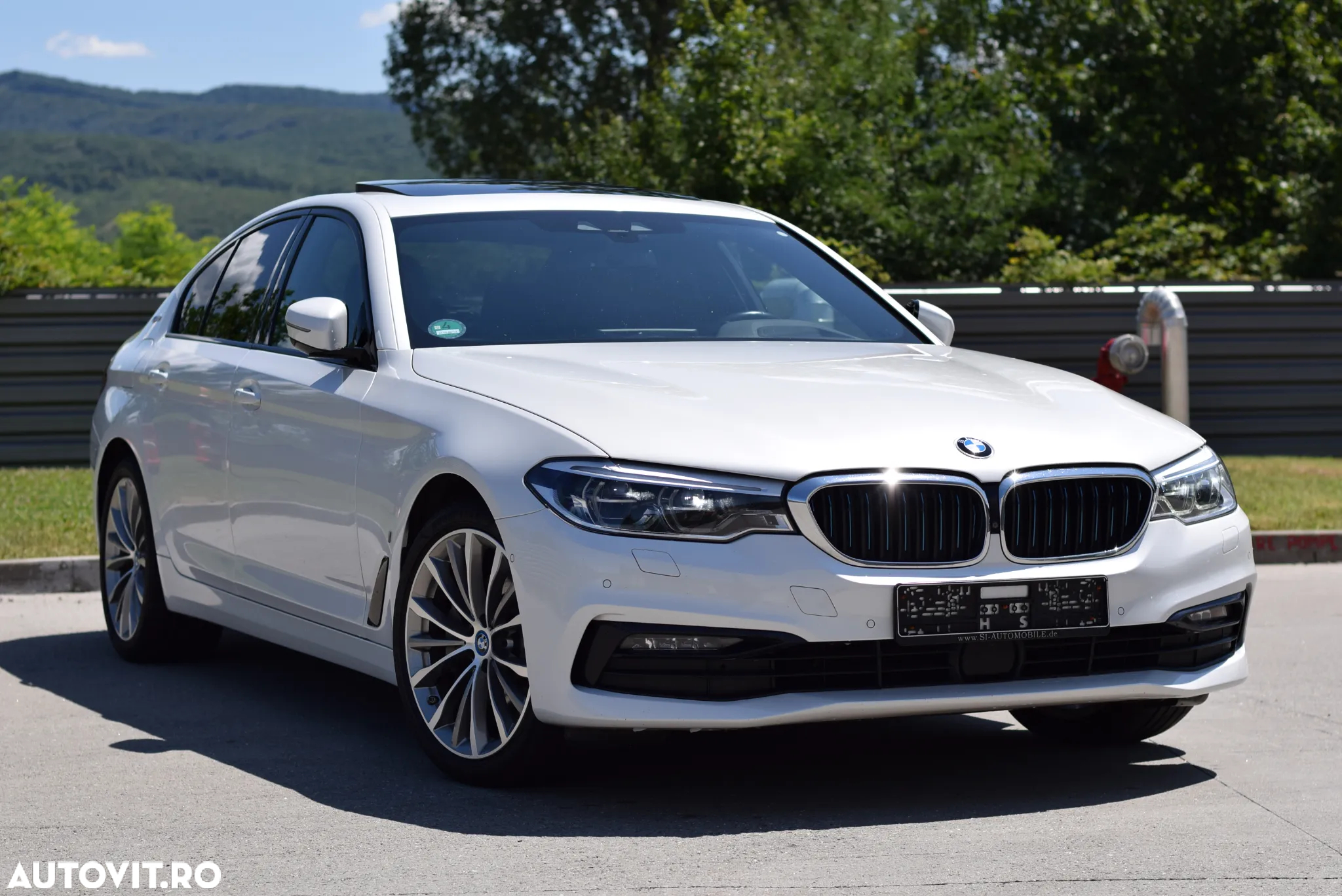 BMW Seria 5 530e iPerformance Aut. Sport Line - 40