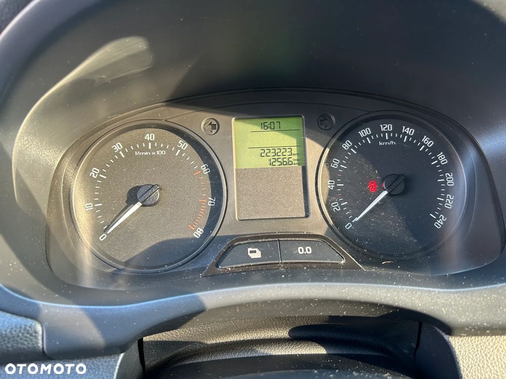 Skoda Roomster 1.4 16V Fresh - 14