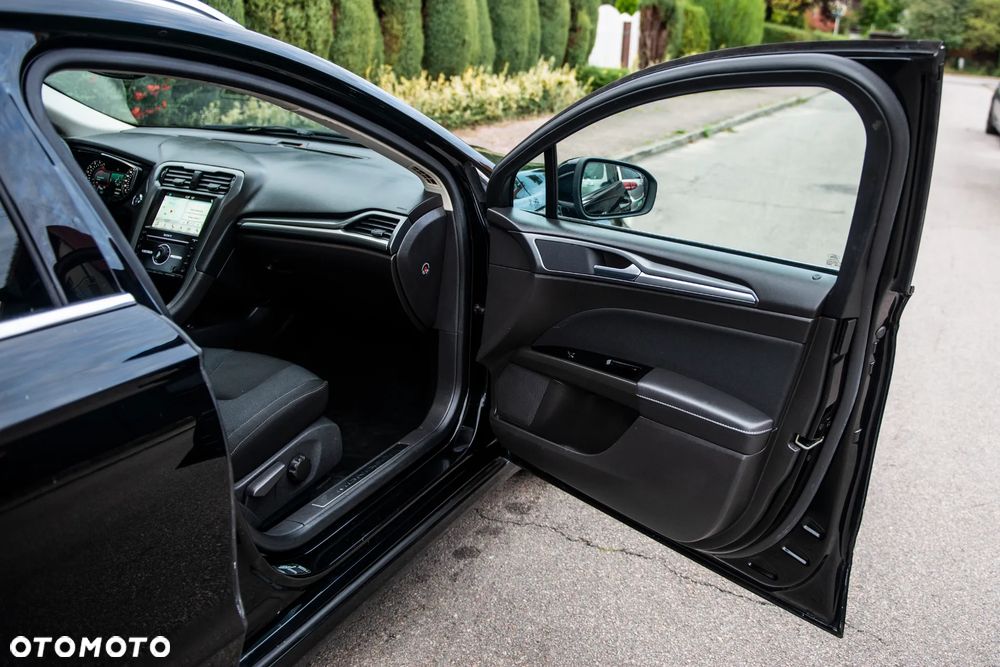 Ford Mondeo 2.0 TDCi PowerShift-Aut Allrad Titanium - 37