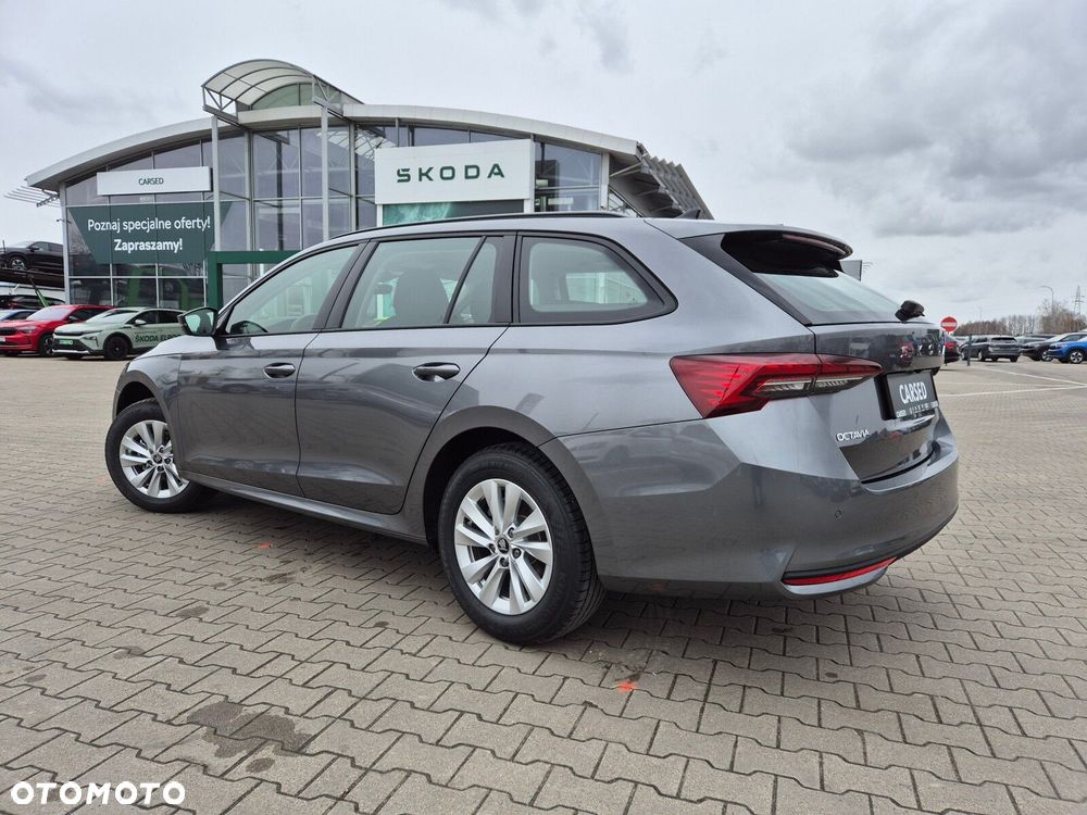 Skoda Octavia 2.0 TDI Drive Essence DSG - 3