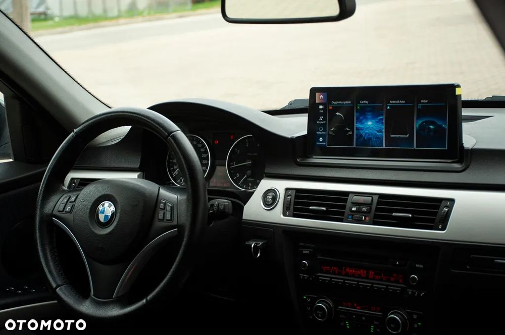 BMW Seria 3 318i - 8