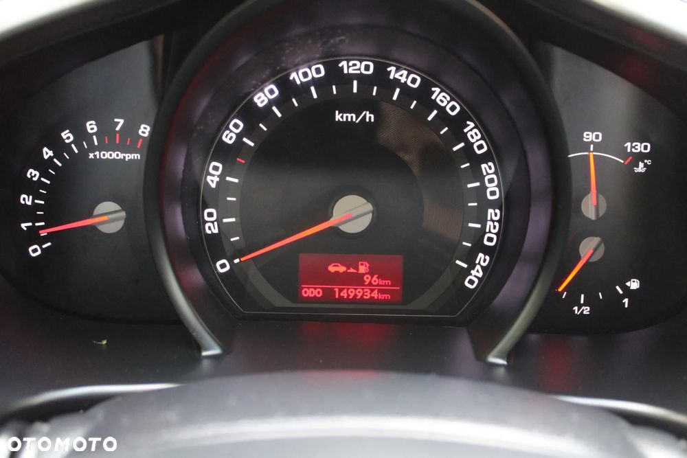 Kia Sportage 2.0 L - 35