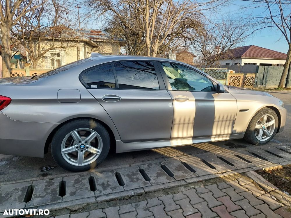 BMW Seria 5 520d Aut. Luxury Line - 1