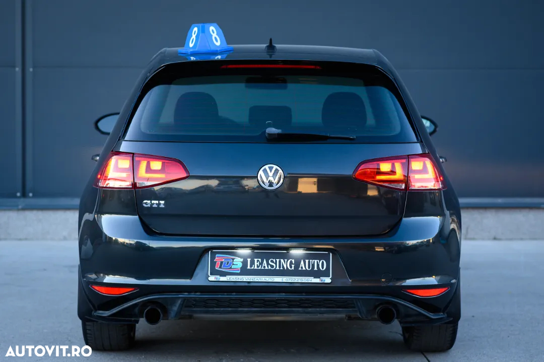 Volkswagen Golf - 4