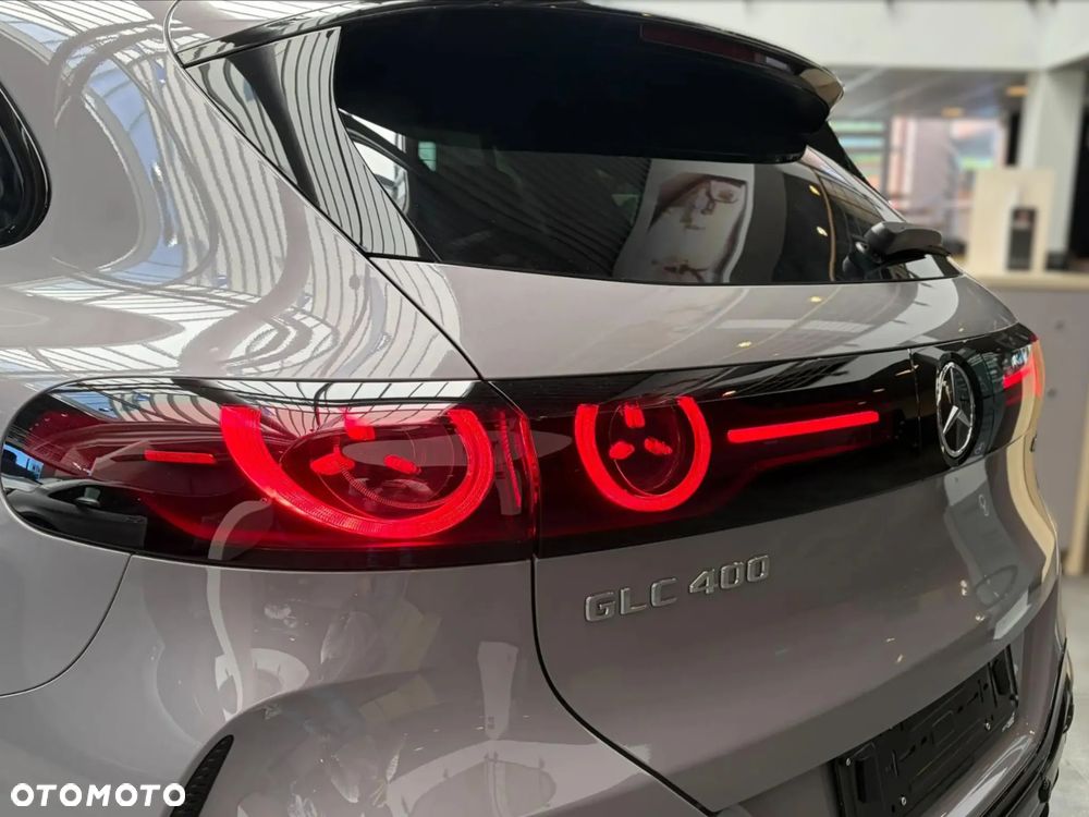 Mercedes-Benz GLC - 11