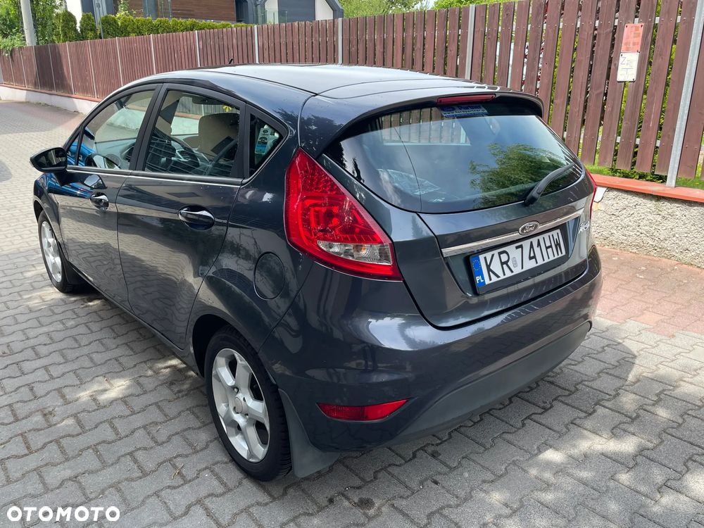 Ford Fiesta - 4