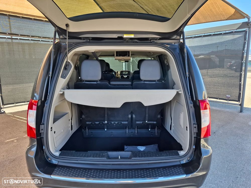 Lancia Voyager 2.8 CRD Gold - 13