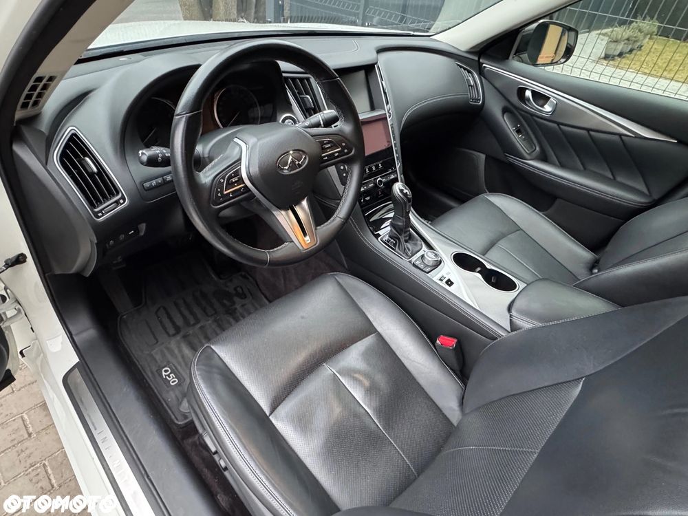 Infiniti Q50 2.0t Premium - 12