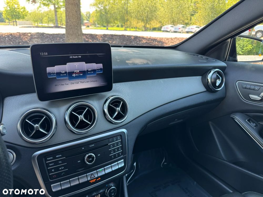 Mercedes-Benz GLA 250 4Matic 7G-DCT AMG Line - 22