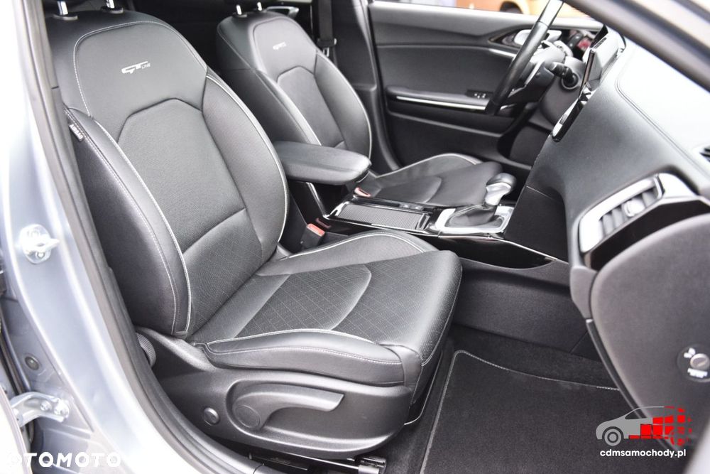 Kia ProCeed - 25