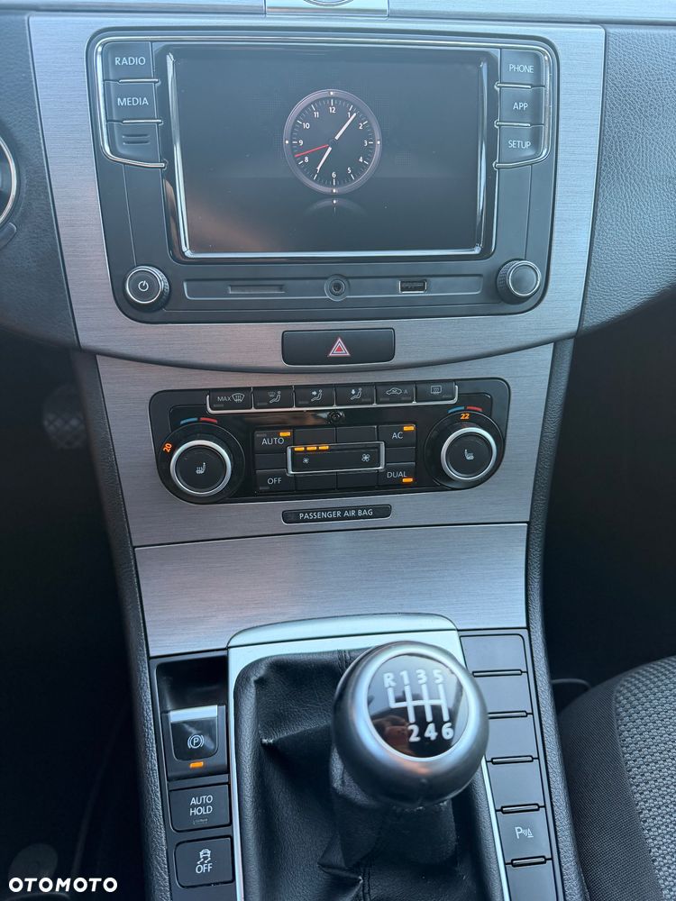 Volkswagen Passat 1.8 TSI Highline - 33