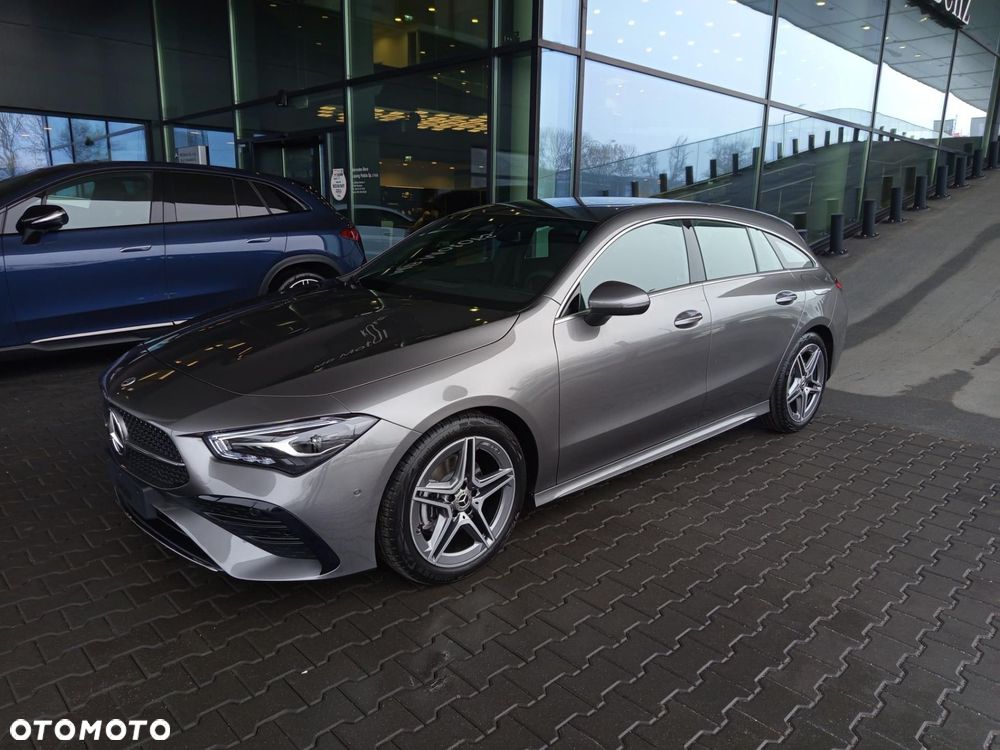 Mercedes-Benz CLA - 2