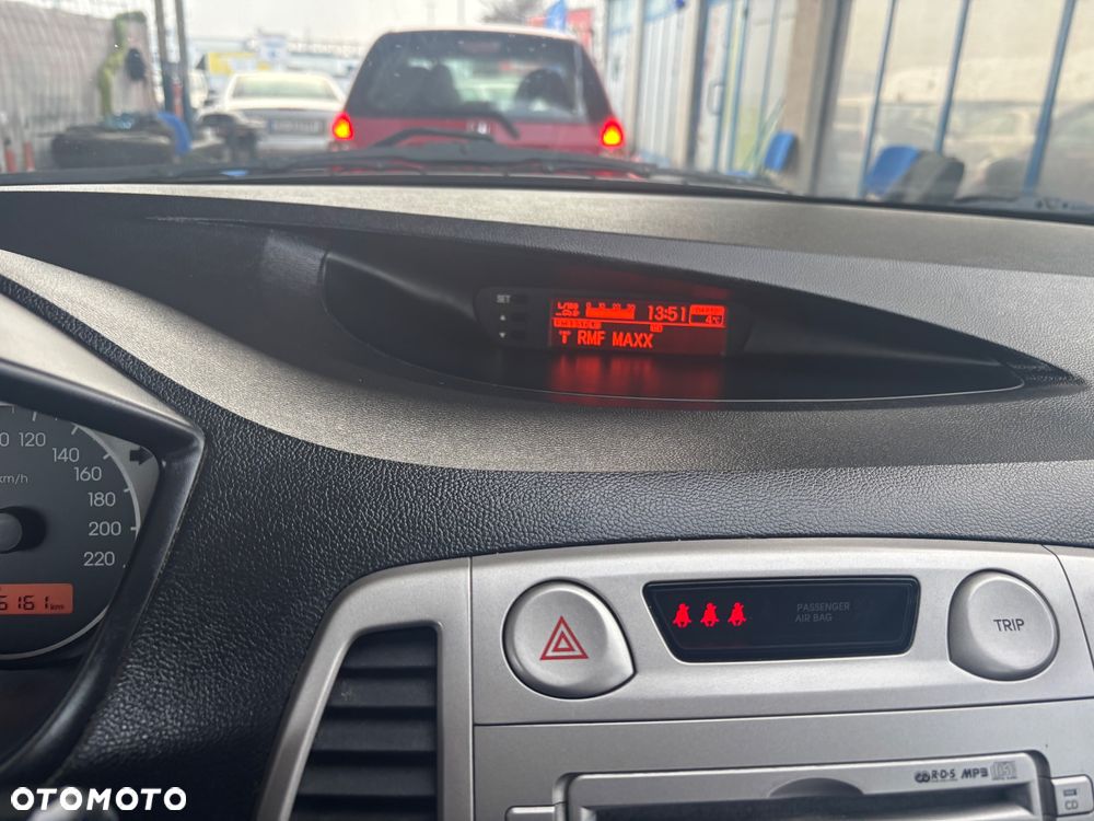 Hyundai i20 1.2 FIFA WM Edition - 25