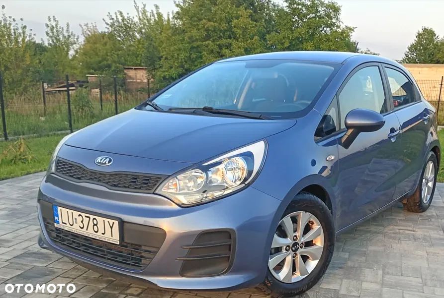 Kia Rio 1.2 L - 3