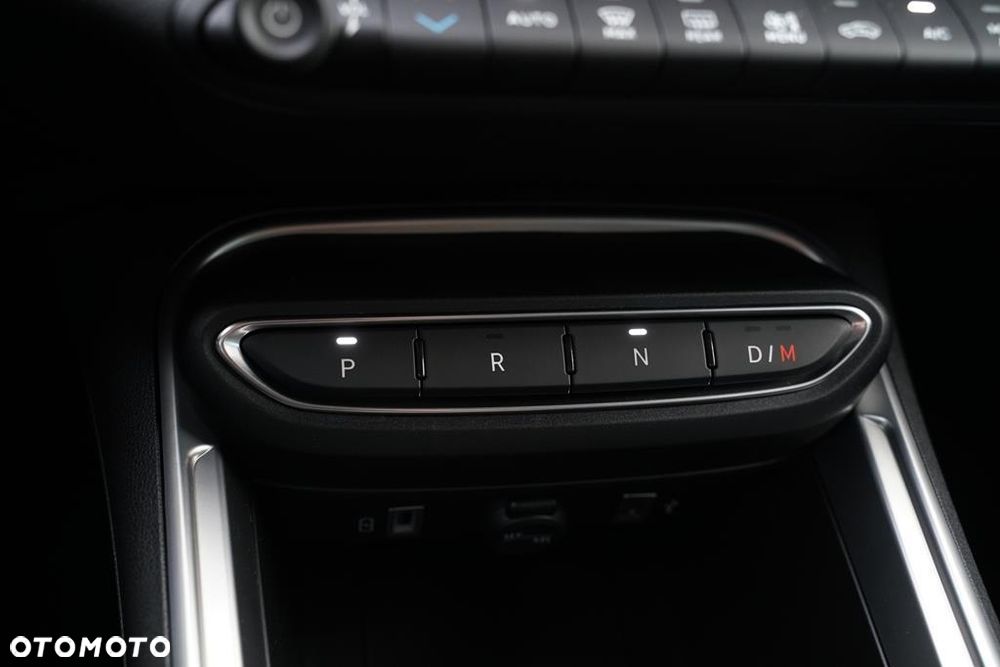 Jeep Avenger 1.2 T3 mHEV Altitude FWD eDCT6 - 23