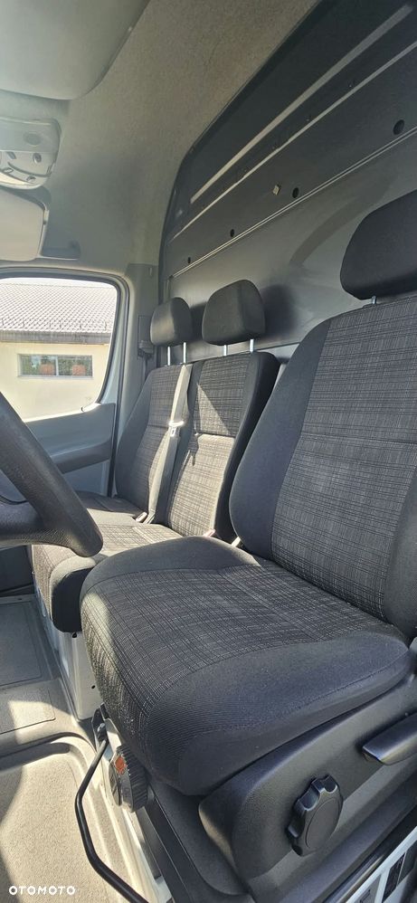 Mercedes-Benz Sprinter - 9