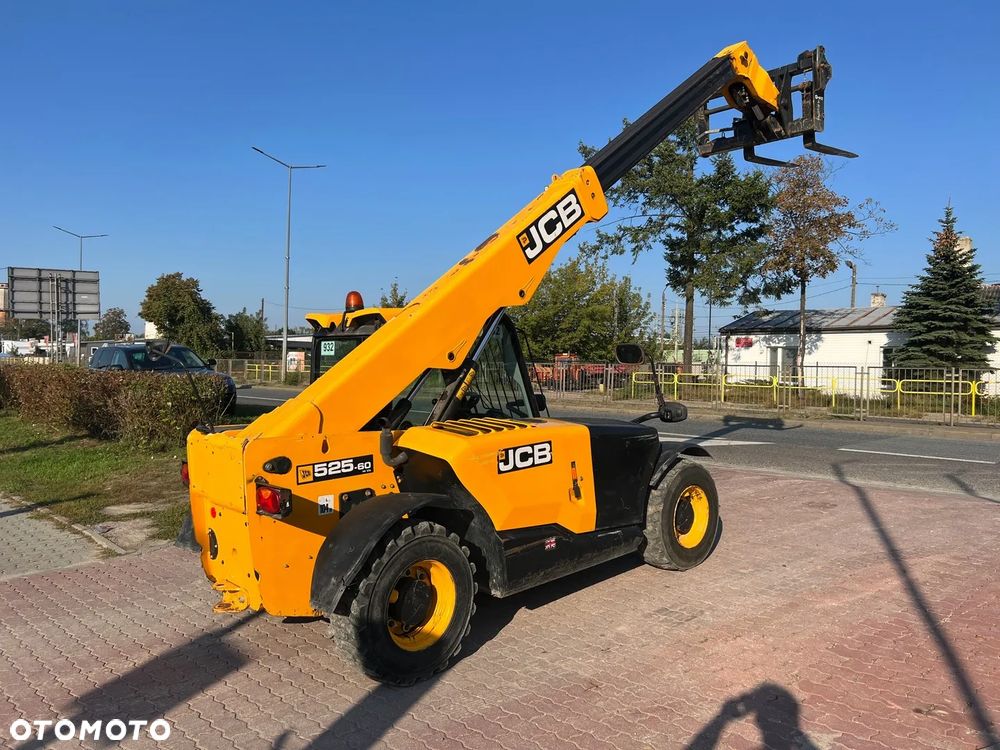 JCB 525-60 - 25