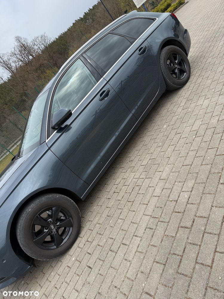 Audi A6 Avant 2.0 TDI - 10