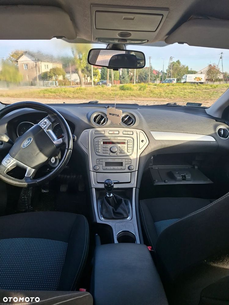 Ford Mondeo 1.8 TDCi Ambiente - 18