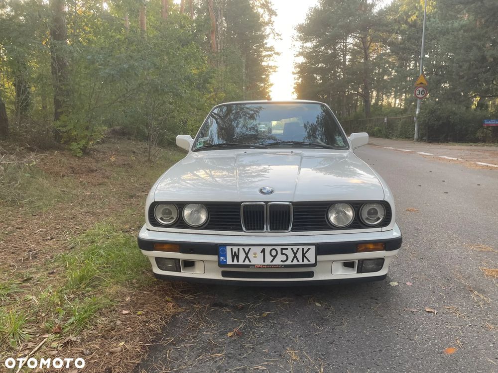 BMW Seria 3 318i Touring - 3